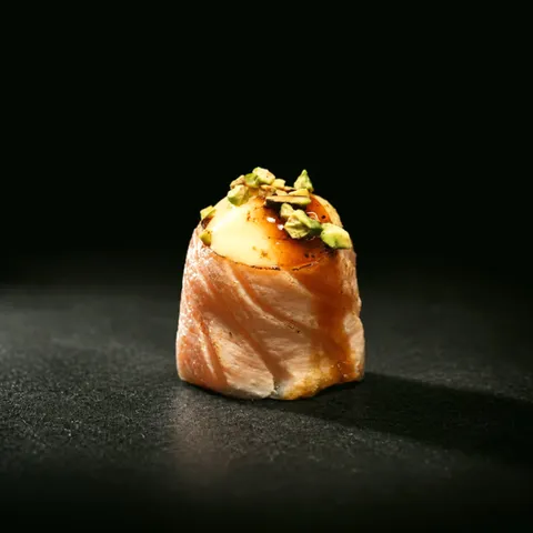b88 - Bigne saumon flambé