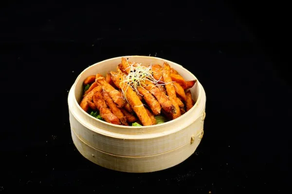 E4. Frites de Saigon