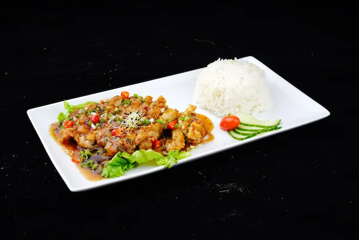 F4. Poulet croustillant